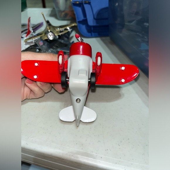 AIRPLANE TOY - Picture 3 of 5